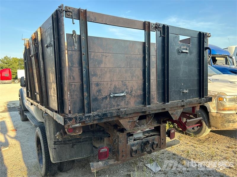 Ford F-450 Savivarčių priekabų vilkikai