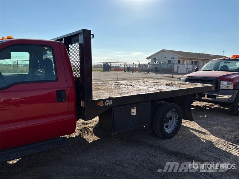 Ford F-450 Грузовики-платформы/боковая разгрузка