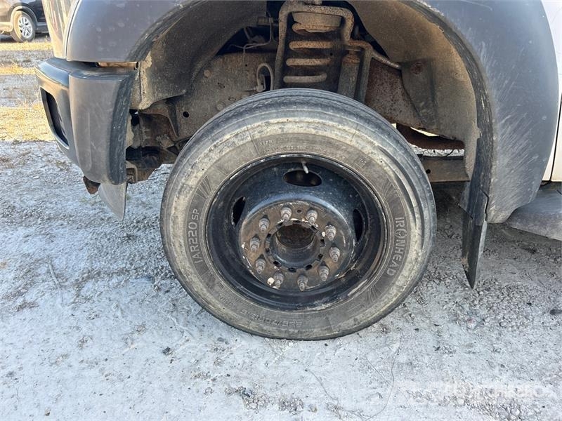 Ford F-450 Savivarčių priekabų vilkikai