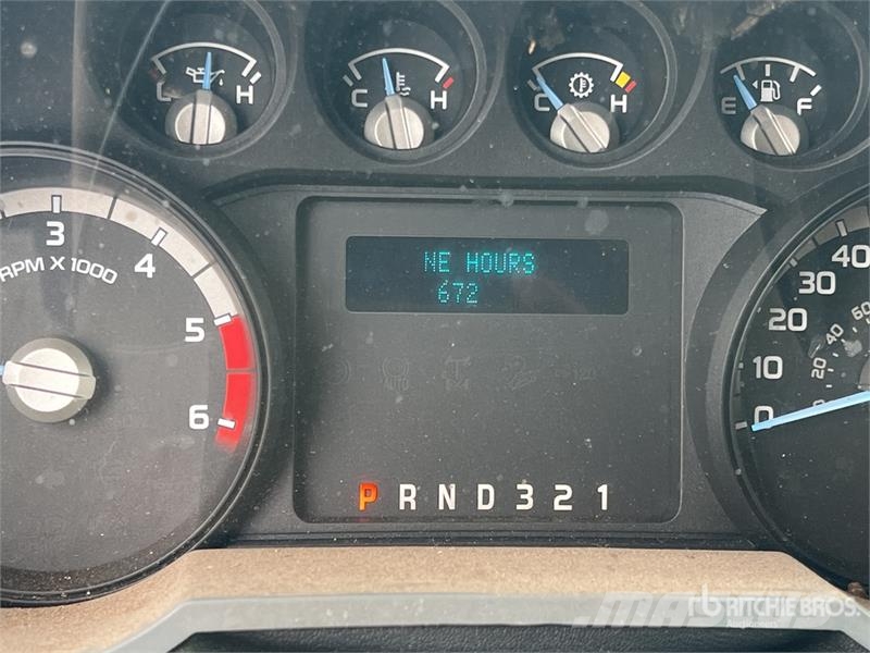 Ford F-450 ダンプ