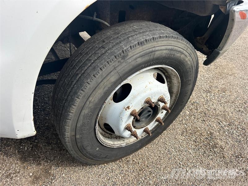 Ford F-450 傾卸式卡車
