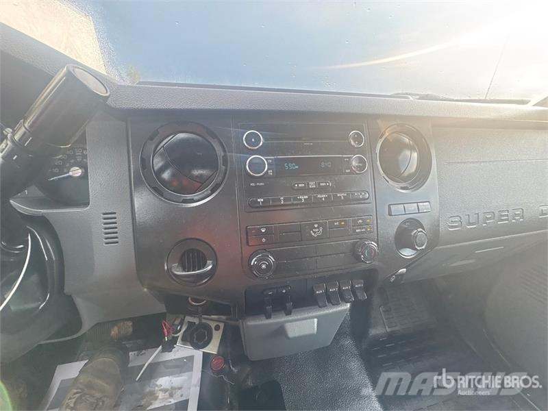 Ford F-450 Platte bakwagens