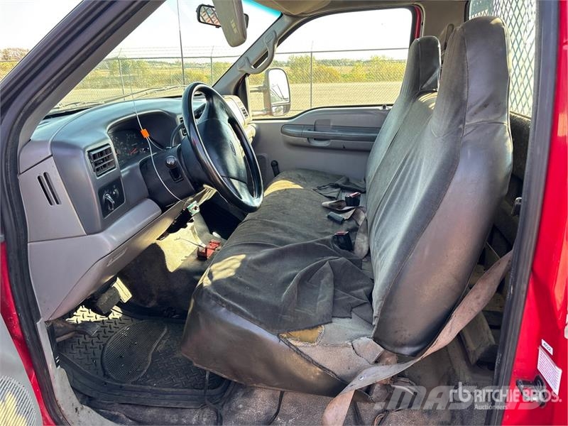 Ford F-450 Грузовики-платформы/боковая разгрузка