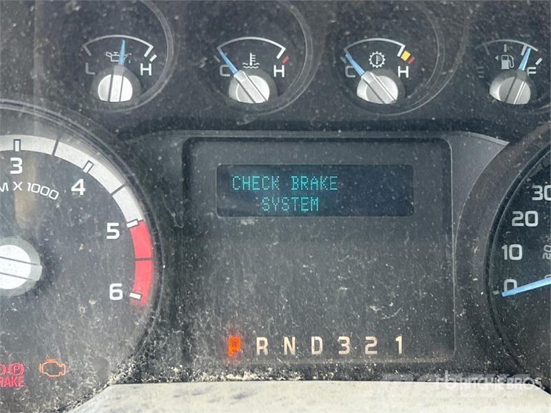 Ford F-450 Savivarčių priekabų vilkikai
