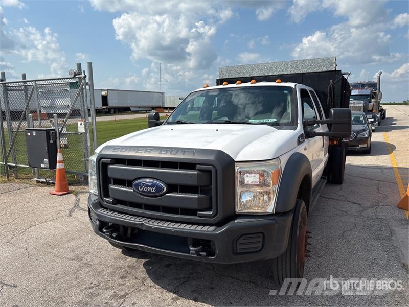 Ford F-450 ダンプ