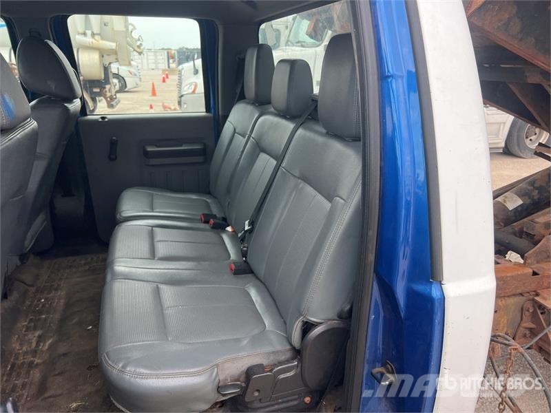 Ford F-450 ダンプ