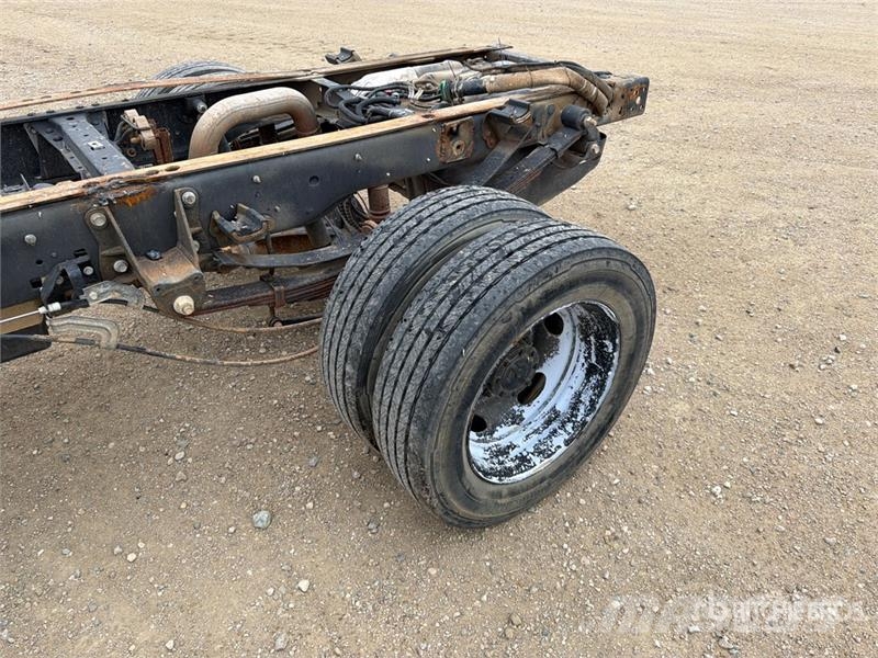 Ford F-450 4x2 Cab and Chassis Kabine i unutrašnjost