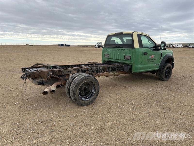 Ford F-450 4x2 Cab and Chassis Kabine i unutrašnjost
