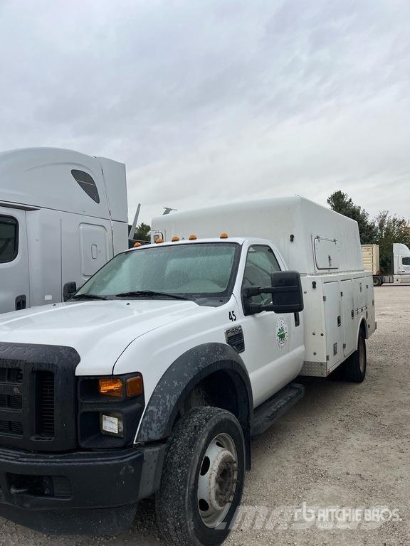 Ford F-450 Service Truck 市政车
