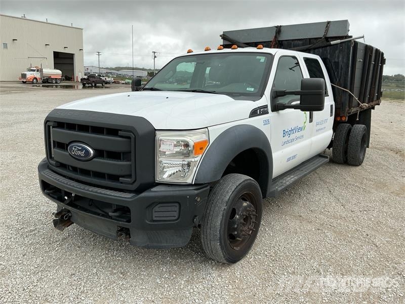 Ford F-450 XL 4x2 Crew Cab Flatbed Dump Truck Pašizgāzējs