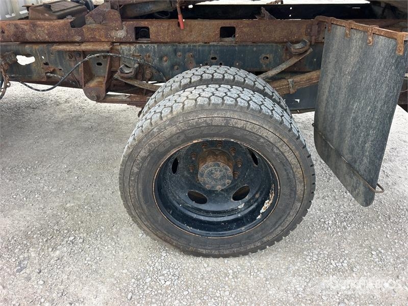 Ford F-450 XL 4x2 Crew Cab Flatbed Dump Truck 傾卸式卡車