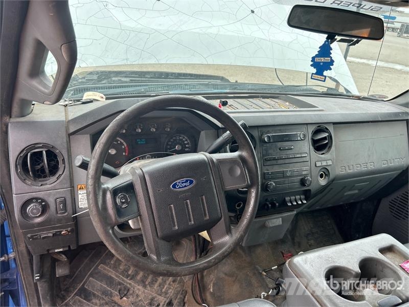 Ford F-450 XL 4x2 Crew Cab Flatbed Dump Truck 傾卸式卡車