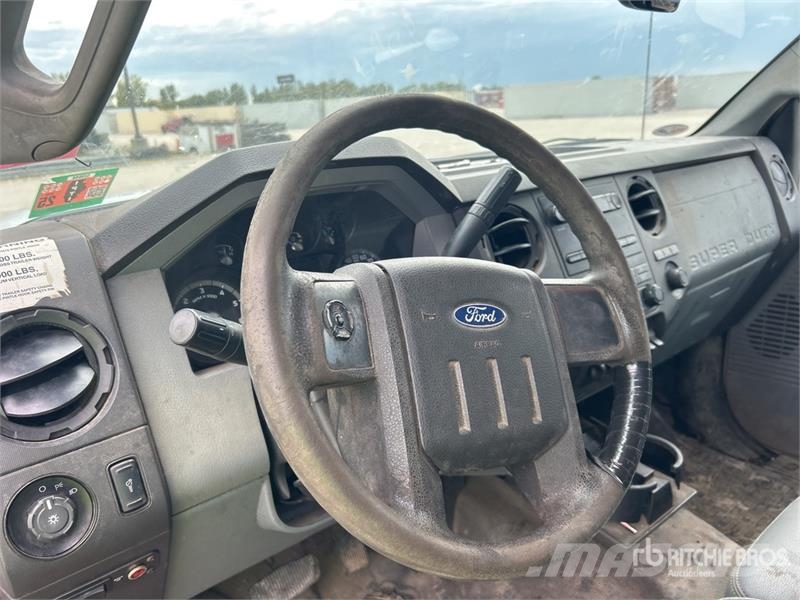 Ford F-450 XL 4x2 Crew Cab Flatbed Dump Truck 傾卸式卡車