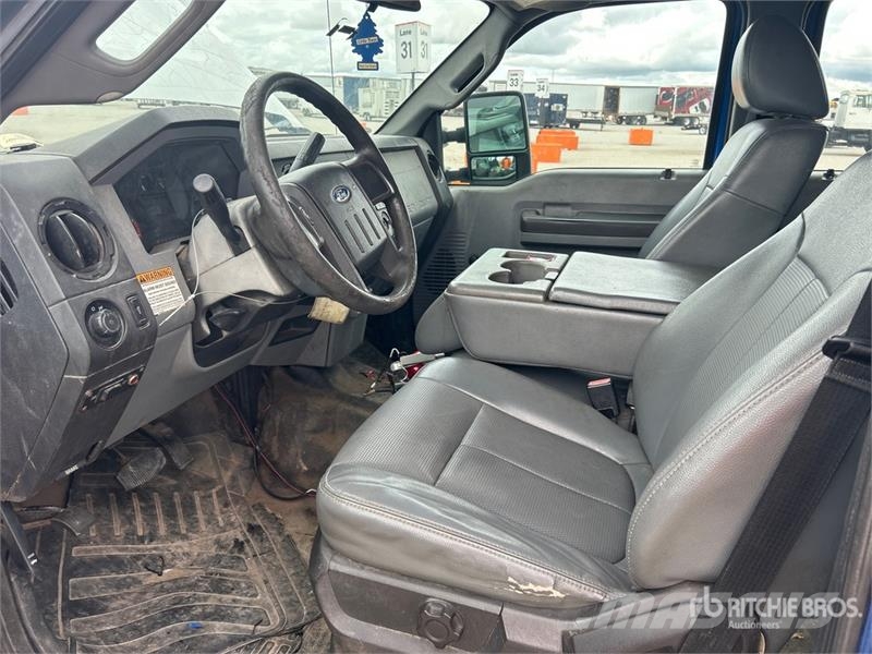 Ford F-450 XL 4x2 Crew Cab Flatbed Dump Truck 傾卸式卡車