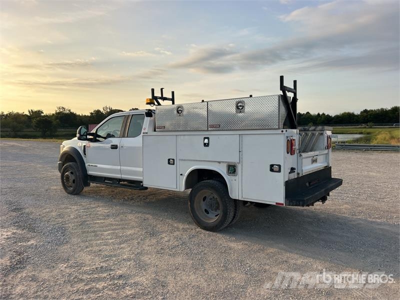 Ford F-450 XL 4x2 Extended Cab Utility Truck Flakbilar/Pickuper