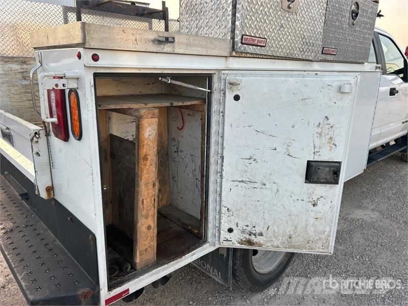 Ford F-450 XL 4x2 Extended Cab Utility Truck Flakbilar/Pickuper