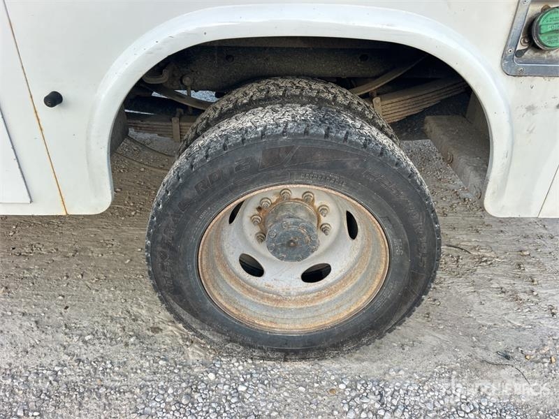 Ford F-450 XL 4x2 Extended Cab Utility Truck Flakbilar/Pickuper