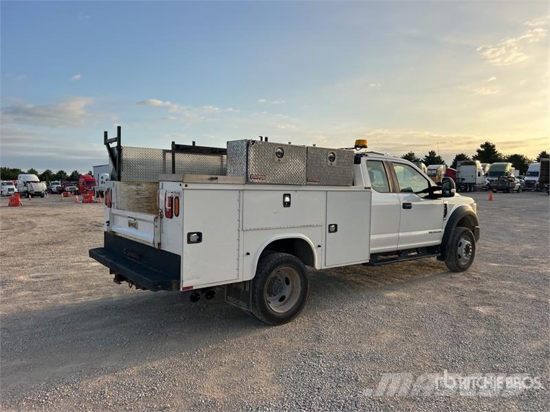 Ford F-450 XL 4x2 Extended Cab Utility Truck Flakbilar/Pickuper