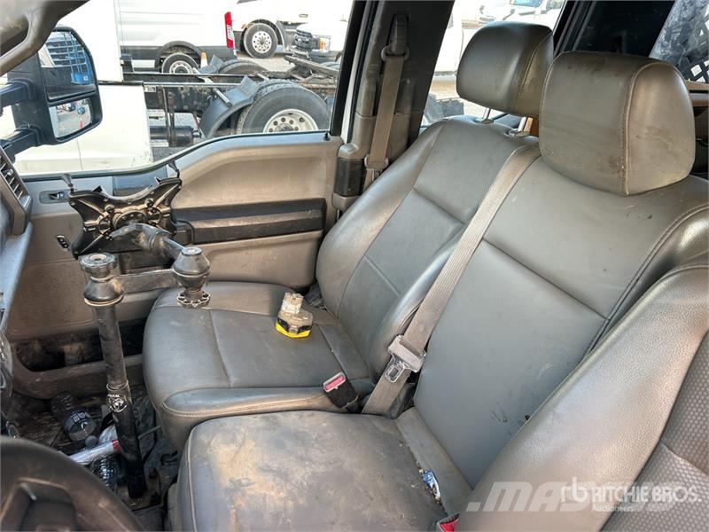 Ford F-450 XL 4x2 Extended Cab Utility Truck Flakbilar/Pickuper