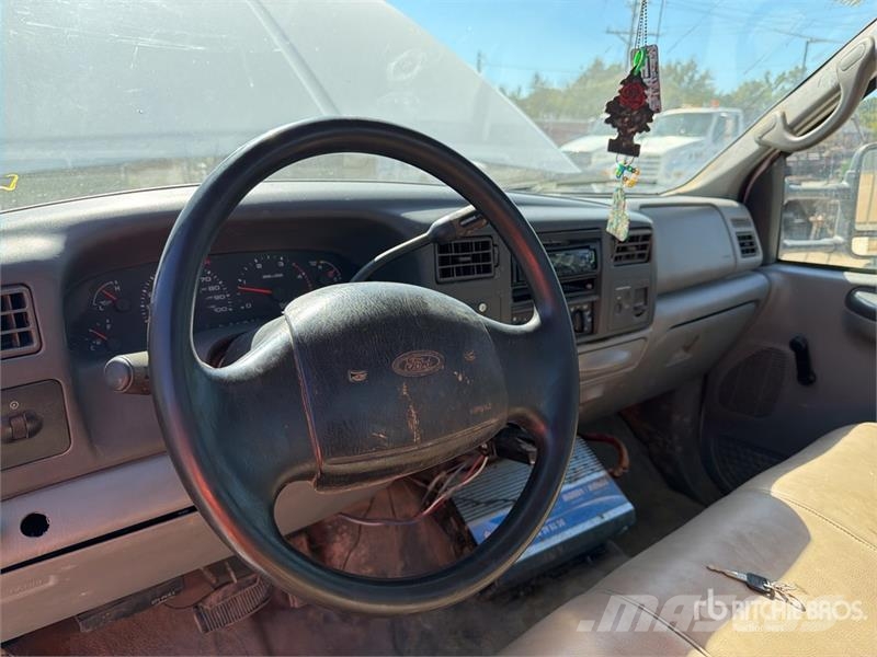 Ford F-450 XL 4x2 Utility Truck Prekucniki