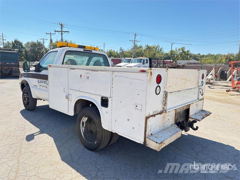 Ford F-450 XL 4x2 Utility Truck Prekucniki