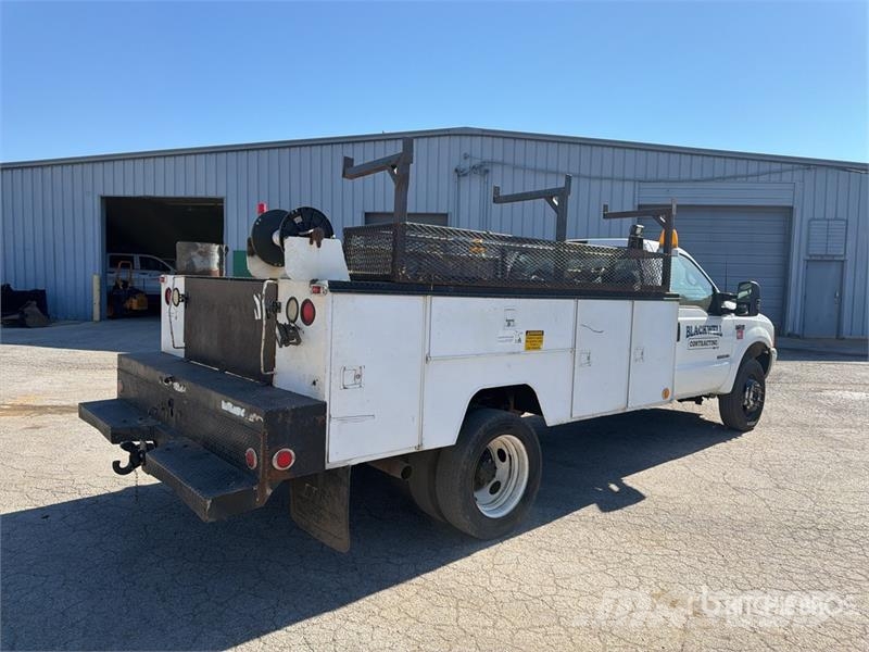 Ford F-450 XL 4x2 Utility Truck Prekucniki
