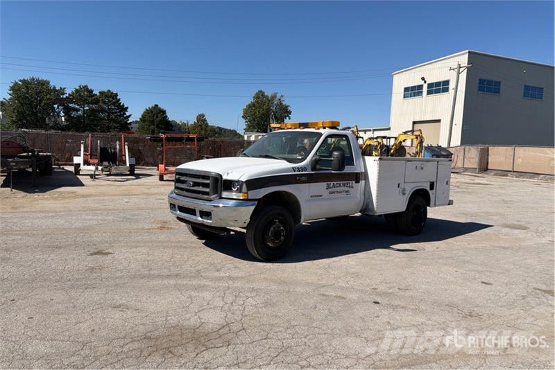 Ford F-450 XL 4x2 Utility Truck 皮卡车