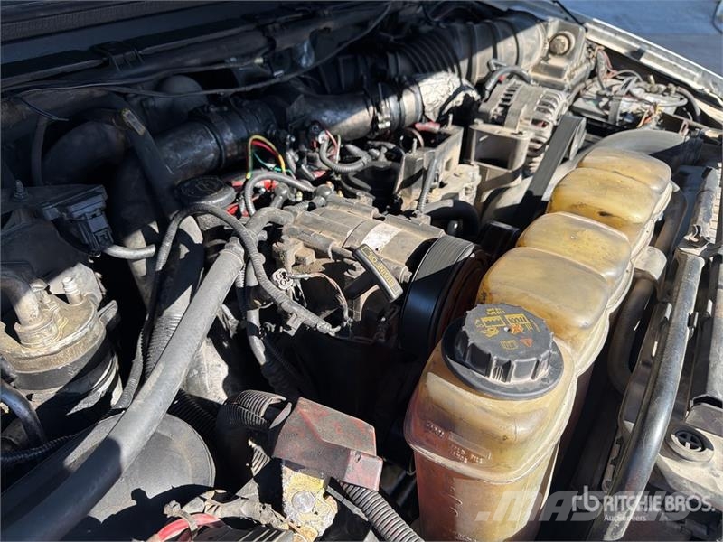 Ford F-450 XL 4x2 Utility Truck Prekucniki