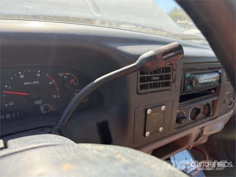 Ford F-450 XL 4x2 Utility Truck Prekucniki