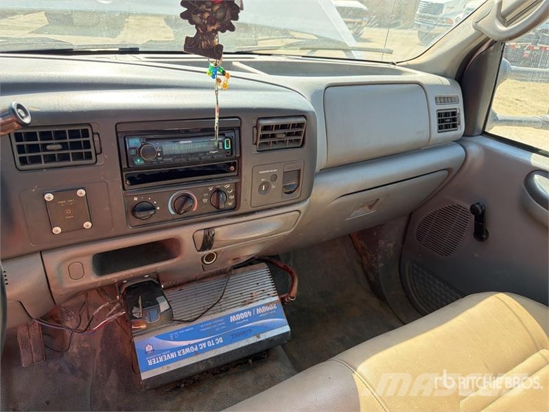 Ford F-450 XL 4x2 Utility Truck Prekucniki