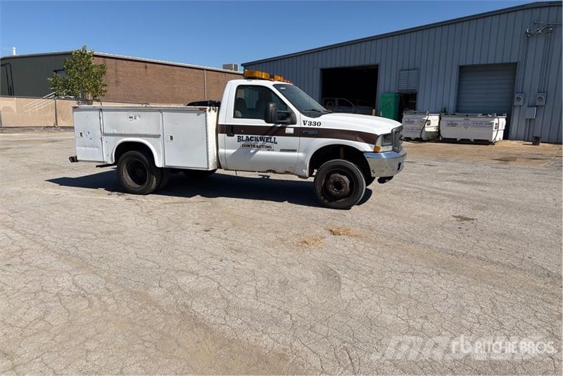 Ford F-450 XL 4x2 Utility Truck 皮卡车