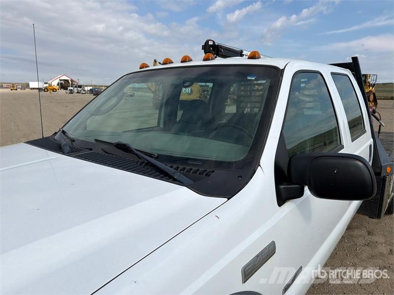 Ford F-450 XL 4x4 Crew Cab Service Truck 市政车