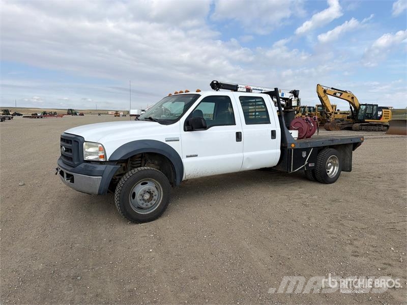 Ford F-450 XL 4x4 Crew Cab Service Truck 市政车
