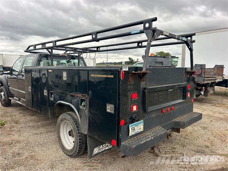 Ford F-450 XL 4x4 Crew Cab Utility Truck (Inoperable) 皮卡.傳統半斗卡車/側卸板