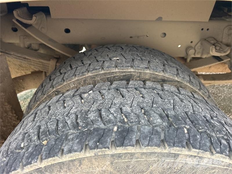 Ford F-450 XL 4x4 Extended Cab Utility Truck Madelkaubikud