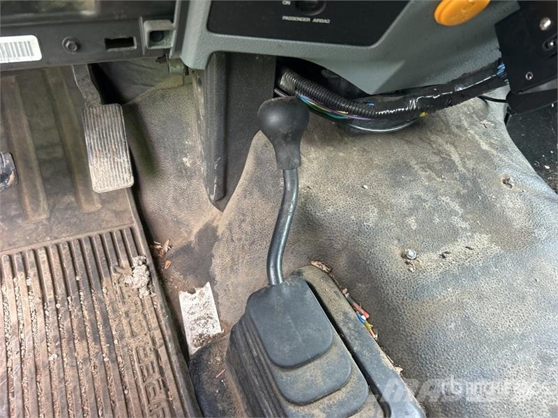 Ford F-450 XL 4x4 Utility Truck Kis teherszállító/Platós kocsi