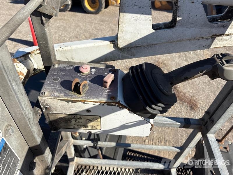 Ford F-550 Truck mounted platforms