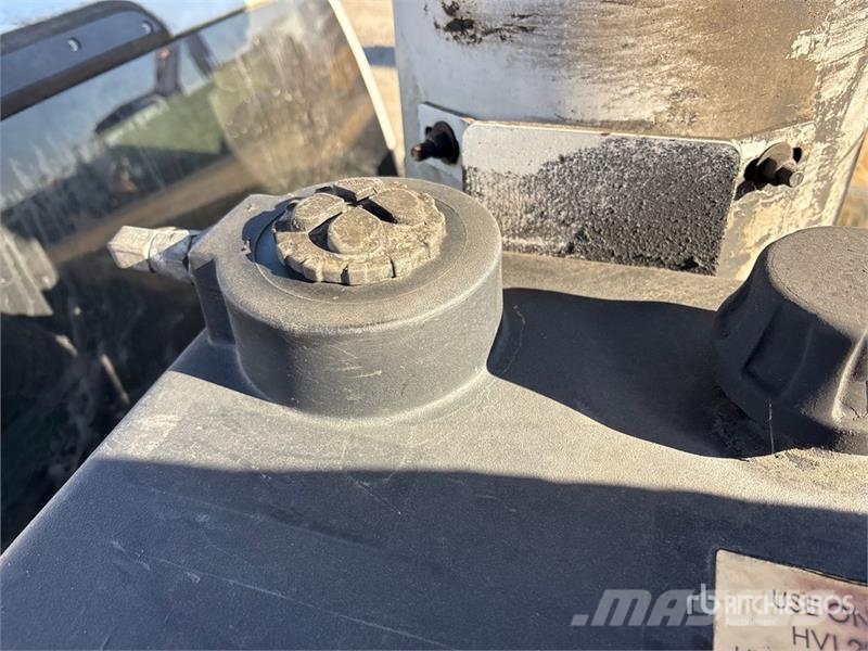 Ford F-550 Truck mounted platforms