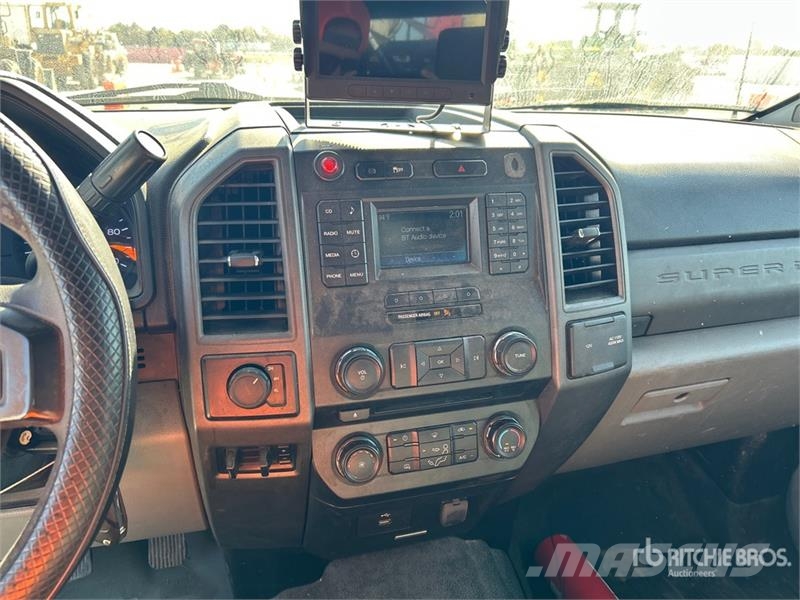 Ford F-550 Kommunal-Sonderfahrzeuge
