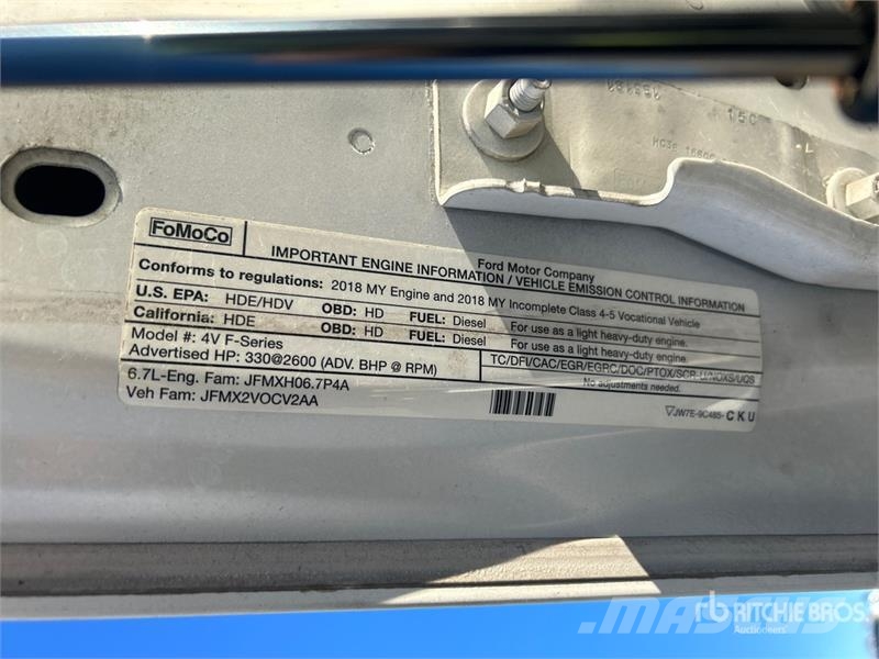 Ford F-550 Nostolava-autot