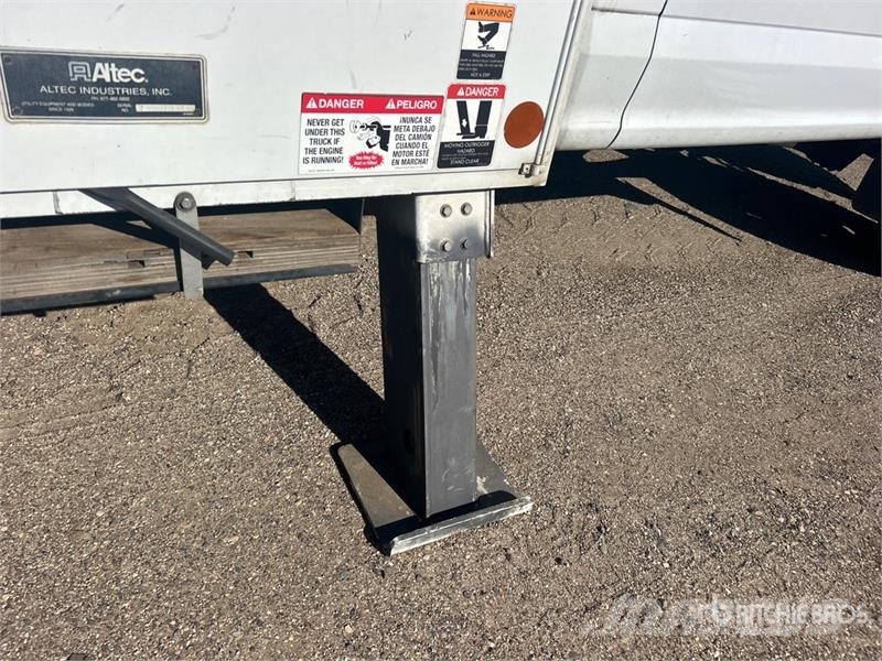 Ford F-550 Truck mounted aerial platforms