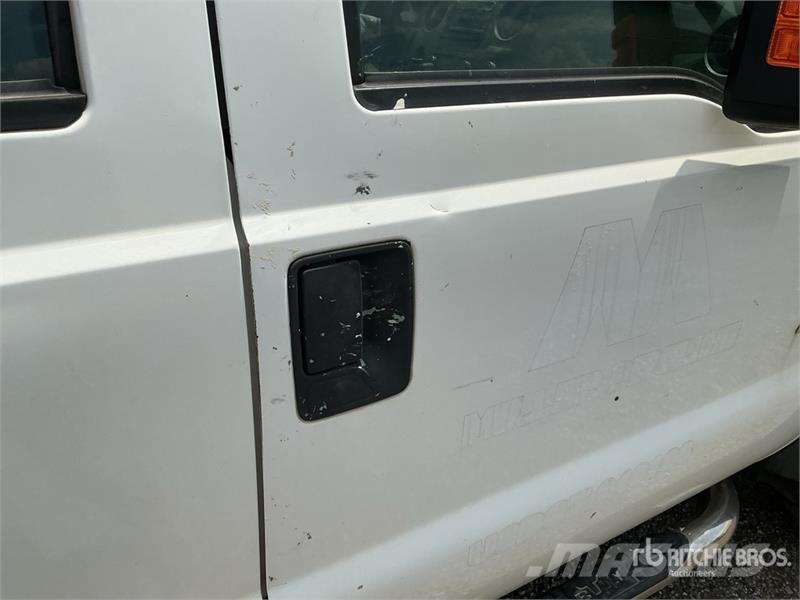 Ford F-550 Cabinas