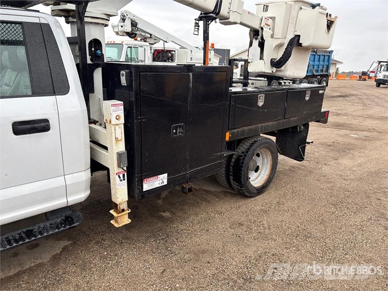 Ford F-550 Plataformas sobre camión