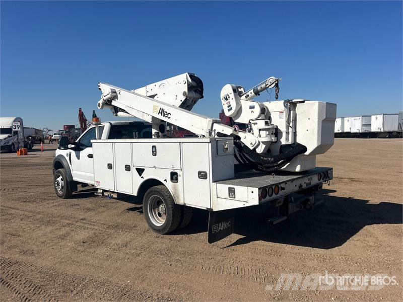 Ford F-550 Truck mounted aerial platforms