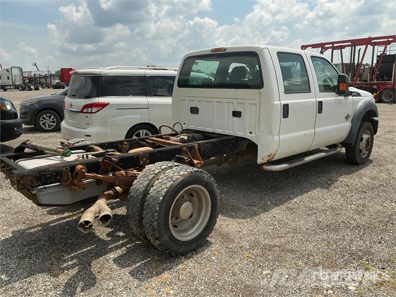 Ford F-550 Cabinas