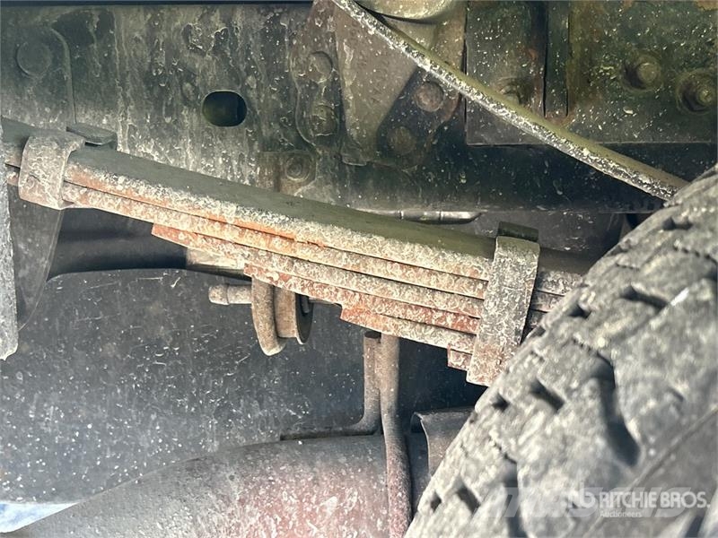 Ford F-550 Nostolava-autot