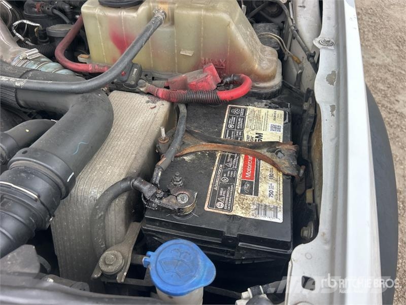Ford F-550 Pacēlāji uz automašīnas bāzes