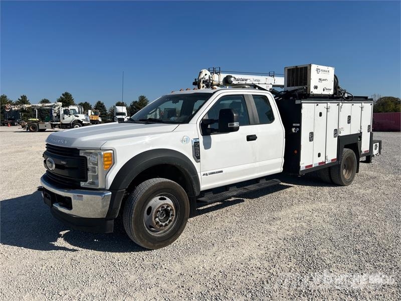 Ford F-550 Kommunal-Sonderfahrzeuge