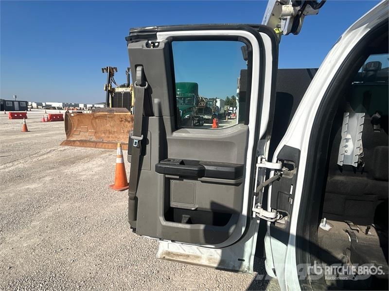 Ford F-550 Kommunal-Sonderfahrzeuge