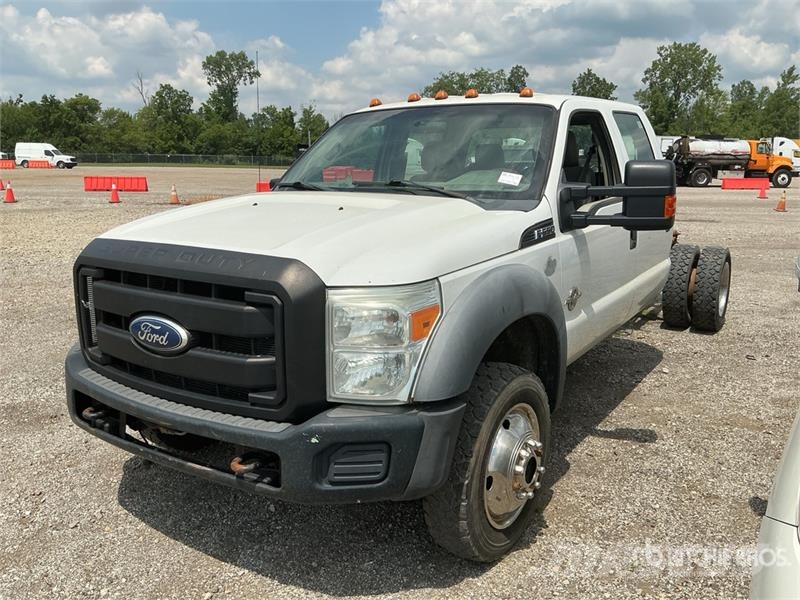 Ford F-550 Cabinas